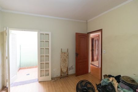 Casa à venda com 178m², 4 quartos e 3 vagas Casa à venda com 178m², 4 quartos e 3 vagasQuarto 01
