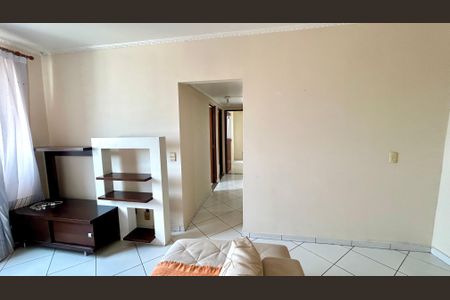 Sala de apartamento para alugar com 3 quartos, 53m² em Jardim Santa Edwirges, Guarulhos