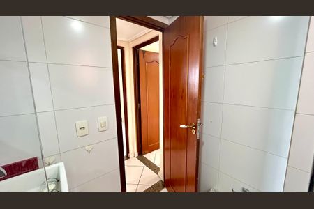 Apartamento para alugar com 60m², 3 quartos e 1 vaga Apartamento para alugar com 60m², 3 quartos e 1 vagaBanheiro