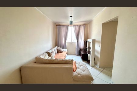 Sala de apartamento para alugar com 3 quartos, 53m² em Jardim Santa Edwirges, Guarulhos