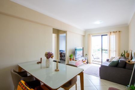 Apartamento à venda com 68m², 2 quartos e 1 vaga Apartamento à venda com 68m², 2 quartos e 1 vagaSala