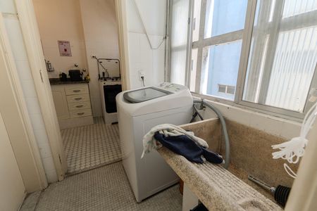 Apartamento à venda com 61m², 3 quartos e 1 vaga Apartamento à venda com 61m², 3 quartos e 1 vagaÁrea de Serviço