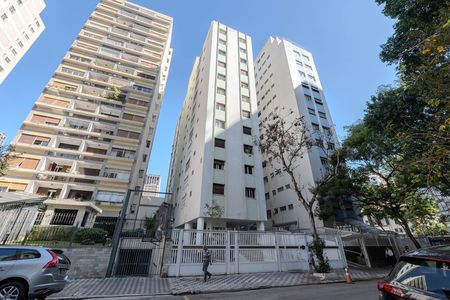 Apartamento à venda com 61m², 3 quartos e 1 vaga Apartamento à venda com 61m², 3 quartos e 1 vagaFachada