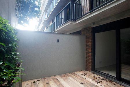 Pátio de kitnet/studio à venda com 1 quarto, 47m² em Moinhos de Vento, Porto Alegre