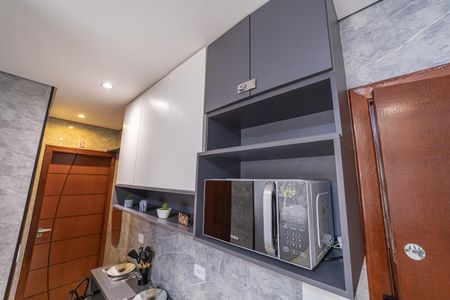 Cozinha de apartamento para alugar com 1 quarto, 30m² em Jardim Aricanduva, São Paulo