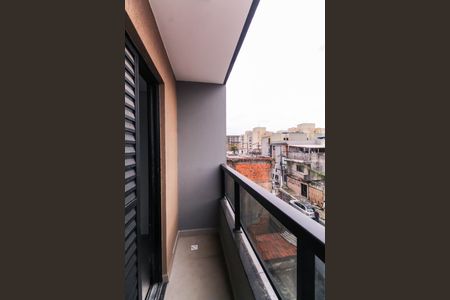 Apartamento à venda com 33m², 1 quarto e sem vaga Apartamento à venda com 33m², 1 quarto e sem vagaVaranda