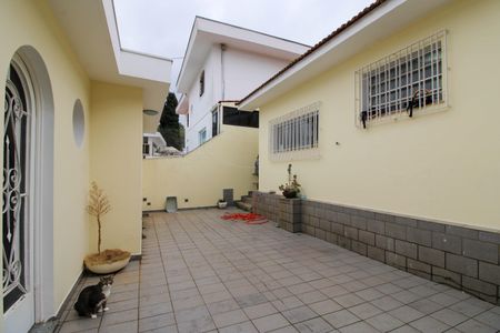 Casa à venda com 285m², 3 quartos e 2 vagas Casa à venda com 285m², 3 quartos e 2 vagasQuintal