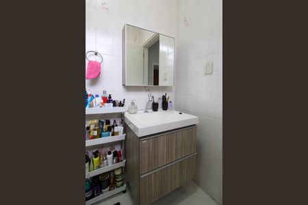 Casa à venda com 285m², 3 quartos e 2 vagas Casa à venda com 285m², 3 quartos e 2 vagasBanheiro Suíte