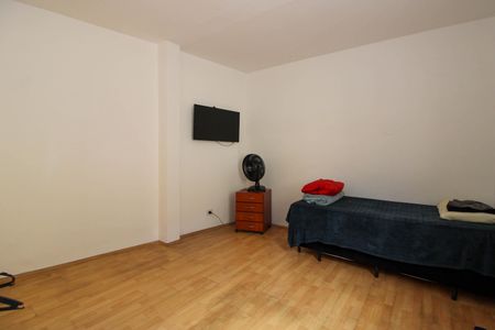 Casa à venda com 285m², 3 quartos e 2 vagas Casa à venda com 285m², 3 quartos e 2 vagasQuarto 2