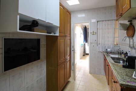 Casa à venda com 285m², 3 quartos e 2 vagas Casa à venda com 285m², 3 quartos e 2 vagasCozinha 2