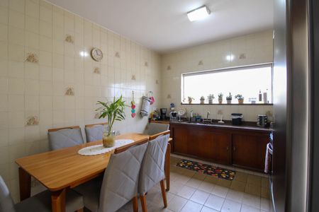 Casa à venda com 285m², 3 quartos e 2 vagas Casa à venda com 285m², 3 quartos e 2 vagasCozinha 1