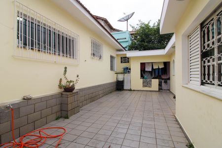 Casa à venda com 285m², 3 quartos e 2 vagas Casa à venda com 285m², 3 quartos e 2 vagasQuintal
