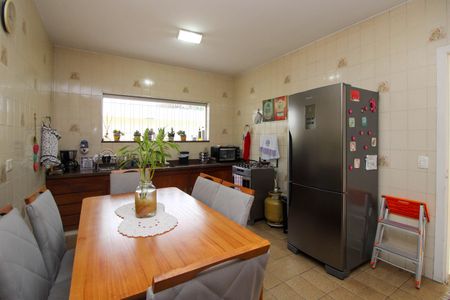 Casa à venda com 285m², 3 quartos e 2 vagas Casa à venda com 285m², 3 quartos e 2 vagasCozinha 1