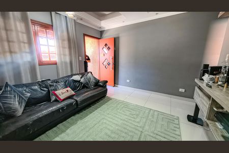 Casa para alugar com 230m², 3 quartos e 2 vagas Casa para alugar com 230m², 3 quartos e 2 vagasSala