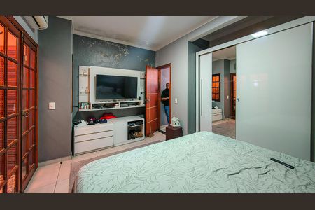 Casa para alugar com 230m², 3 quartos e 2 vagas Casa para alugar com 230m², 3 quartos e 2 vagasSuíte