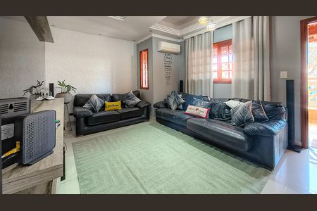 Casa para alugar com 230m², 3 quartos e 2 vagas Casa para alugar com 230m², 3 quartos e 2 vagasSala