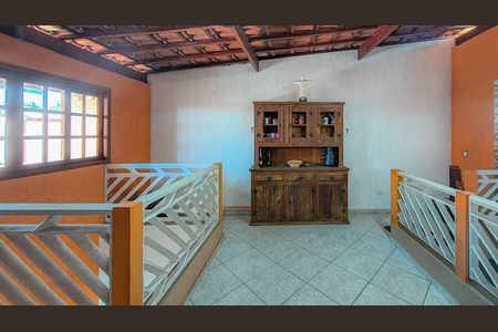 Casa para alugar com 230m², 3 quartos e 2 vagas Casa para alugar com 230m², 3 quartos e 2 vagasTerraço