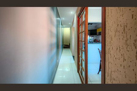 Casa para alugar com 230m², 3 quartos e 2 vagas Casa para alugar com 230m², 3 quartos e 2 vagasCorredor