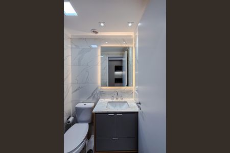 Banheiro de kitnet/studio para alugar com 1 quarto, 24m² em Jardim Vila Mariana, São Paulo