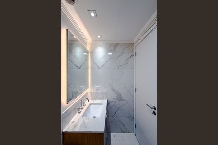 Banheiro de kitnet/studio para alugar com 1 quarto, 24m² em Jardim Vila Mariana, São Paulo