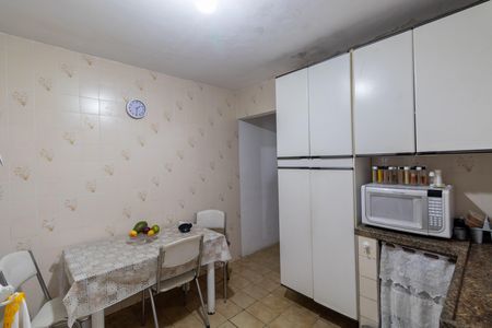 Casa à venda com 104m², 2 quartos e 2 vagas Casa à venda com 104m², 2 quartos e 2 vagasCozinha