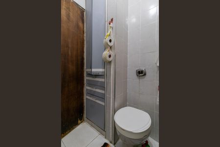 Casa à venda com 104m², 2 quartos e 2 vagas Casa à venda com 104m², 2 quartos e 2 vagasBanheiro