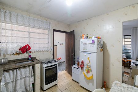 Casa à venda com 104m², 2 quartos e 2 vagas Casa à venda com 104m², 2 quartos e 2 vagasCozinha