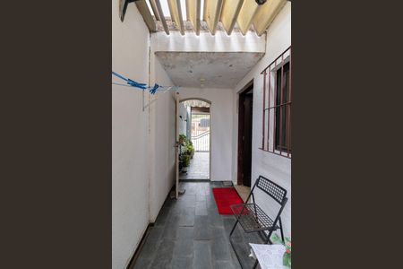 Casa à venda com 104m², 2 quartos e 2 vagas Casa à venda com 104m², 2 quartos e 2 vagasCorredor