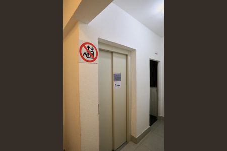 Apartamento à venda com 380m², 5 quartos e 6 vagas Apartamento à venda com 380m², 5 quartos e 6 vagasElevador