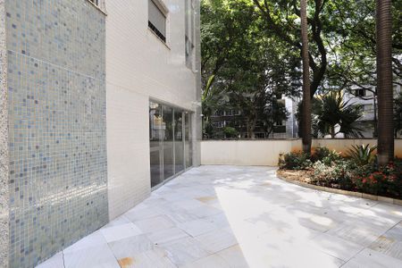 Apartamento à venda com 380m², 5 quartos e 6 vagas Apartamento à venda com 380m², 5 quartos e 6 vagasÁrea comum - Salão de festas