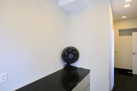 Apartamento à venda com 380m², 5 quartos e 6 vagas Apartamento à venda com 380m², 5 quartos e 6 vagasÁrea de Serviço