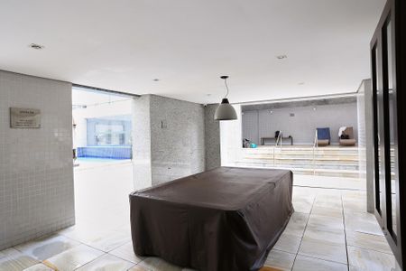 Apartamento à venda com 380m², 5 quartos e 6 vagas Apartamento à venda com 380m², 5 quartos e 6 vagasSalão de jogos