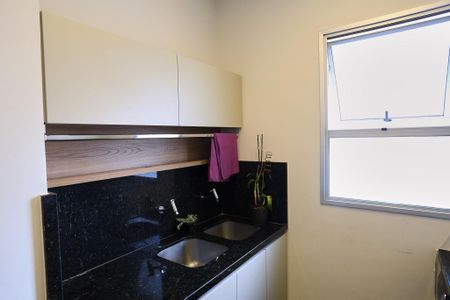 Apartamento à venda com 380m², 5 quartos e 6 vagas Apartamento à venda com 380m², 5 quartos e 6 vagasÁrea de Serviço