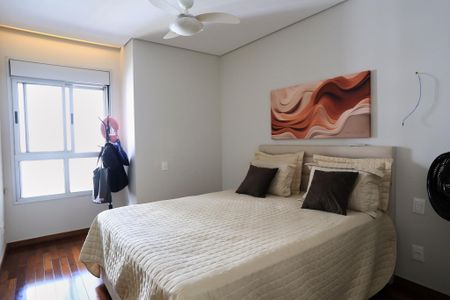 Apartamento à venda com 380m², 5 quartos e 6 vagas Apartamento à venda com 380m², 5 quartos e 6 vagasSuíte 1