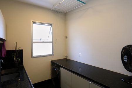 Apartamento à venda com 380m², 5 quartos e 6 vagas Apartamento à venda com 380m², 5 quartos e 6 vagasÁrea de Serviço