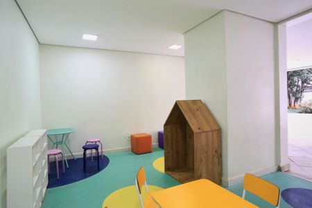 Apartamento à venda com 380m², 5 quartos e 6 vagas Apartamento à venda com 380m², 5 quartos e 6 vagasBrinquedoteca