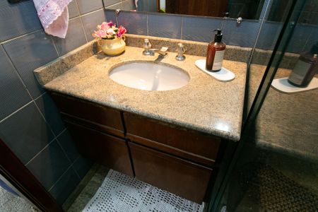 Apartamento à venda com 156m², 3 quartos e 3 vagasBanheiro da Suíte 2