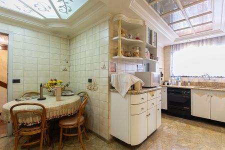Apartamento à venda com 156m², 3 quartos e 3 vagasCozinha