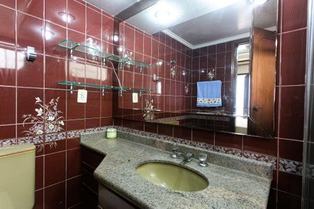 Apartamento à venda com 156m², 3 quartos e 3 vagasBanheiro da Suíte 3