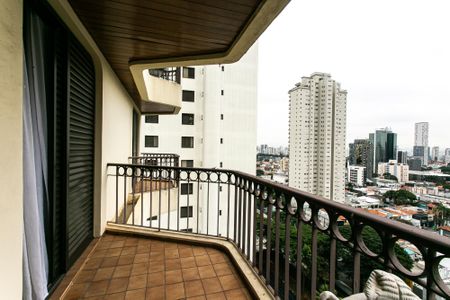 Apartamento à venda com 156m², 3 quartos e 3 vagasVaranda da Sala