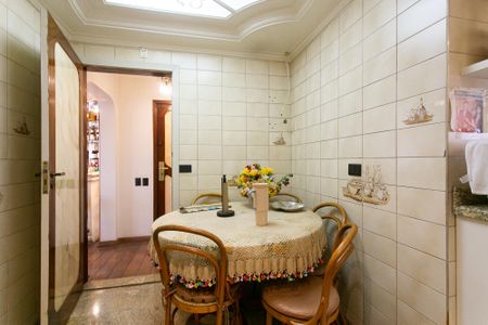 Apartamento à venda com 156m², 3 quartos e 3 vagasCozinha
