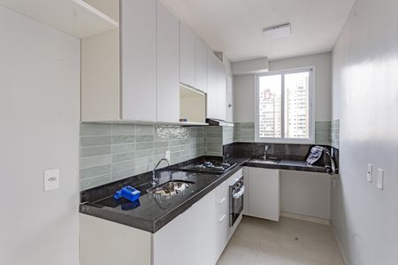 Apartamento à venda com 36m², 2 quartos e sem vaga Apartamento à venda com 36m², 2 quartos e sem vagaCozinha e Área de Serviço
