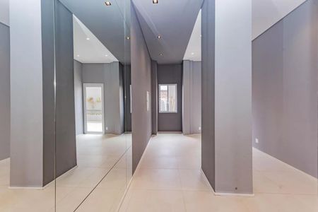 Apartamento à venda com 36m², 2 quartos e sem vaga Apartamento à venda com 36m², 2 quartos e sem vagaHall social