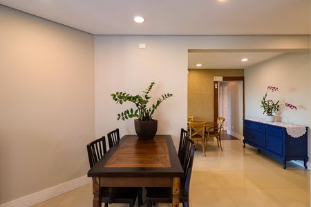 Apartamento à venda com 129m², 2 quartos e 3 vagas