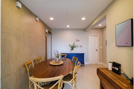 Apartamento à venda com 129m², 2 quartos e 3 vagas