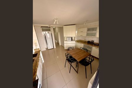 Apartamento para alugar com 110m², 3 quartos e 2 vagas Apartamento para alugar com 110m², 3 quartos e 2 vagasCozinha