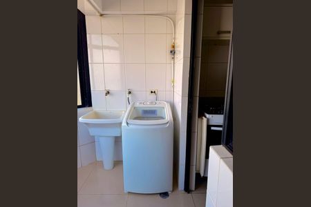 Apartamento para alugar com 110m², 3 quartos e 2 vagas Apartamento para alugar com 110m², 3 quartos e 2 vagasÁrea de serviço