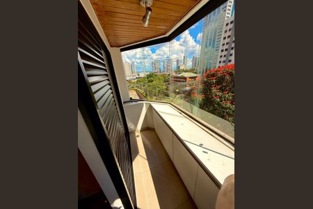 Apartamento para alugar com 110m², 3 quartos e 2 vagas Apartamento para alugar com 110m², 3 quartos e 2 vagasVaranda