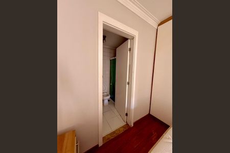 Apartamento para alugar com 110m², 3 quartos e 2 vagas Apartamento para alugar com 110m², 3 quartos e 2 vagasQuarto