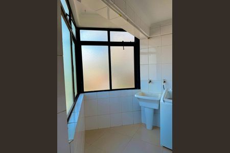 Apartamento para alugar com 110m², 3 quartos e 2 vagas Apartamento para alugar com 110m², 3 quartos e 2 vagasÁrea de serviço
